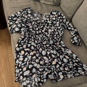 LOFT Black and Blue Patterned short romper